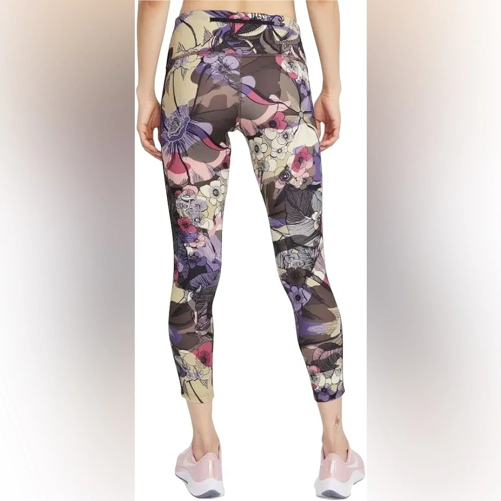 Nike 83% polyester